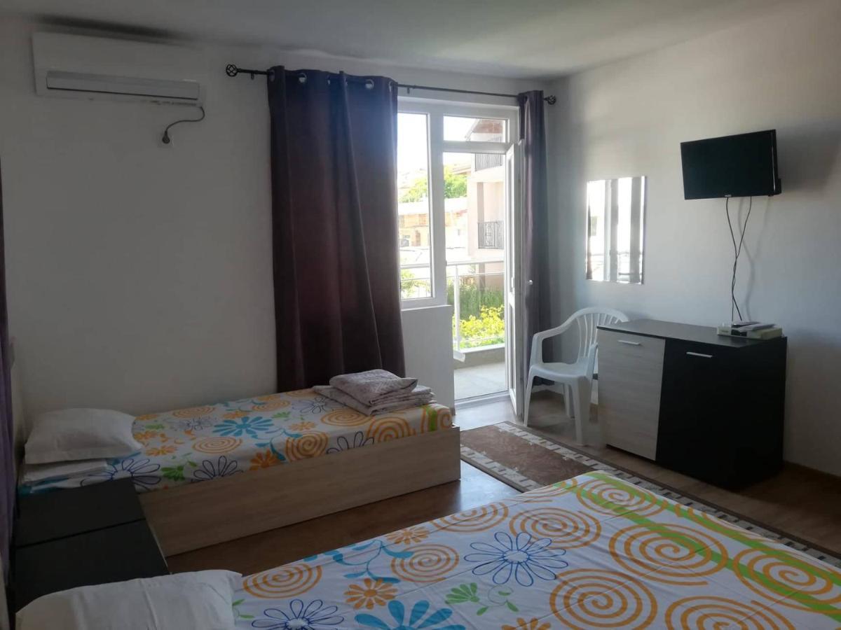 Къща За Гости "Пердика" Hotel Obzor Kültér fotó