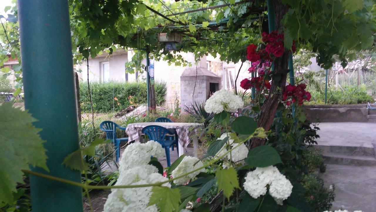 Къща За Гости "Пердика" Hotel Obzor Kültér fotó