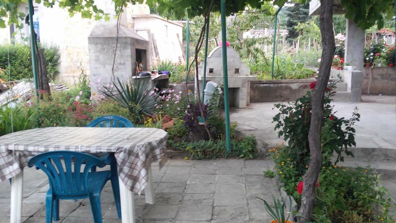 Къща За Гости "Пердика" Hotel Obzor Kültér fotó