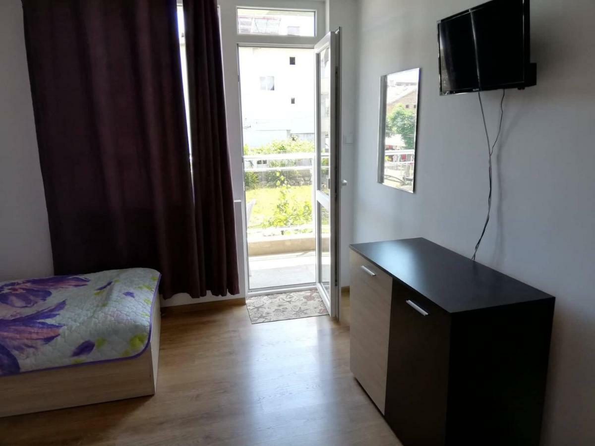 Къща За Гости "Пердика" Hotel Obzor Kültér fotó